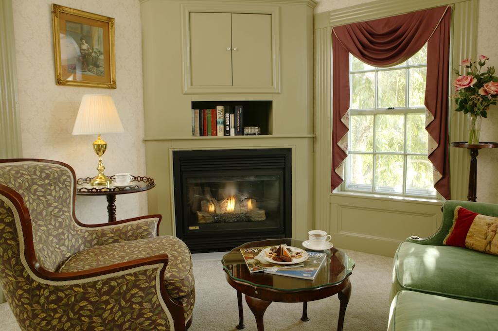 Captain'S House Inn Chatham Ruang foto